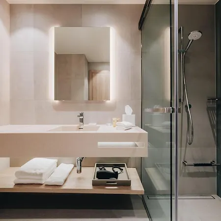 Hyatt Place Hotel 4*