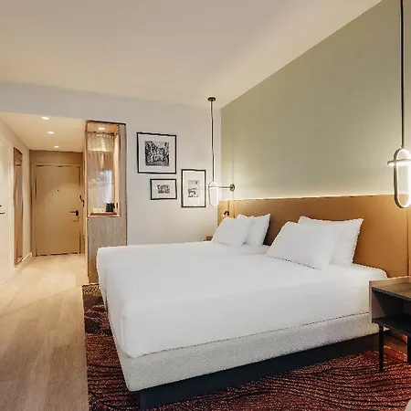 Hyatt Place Hotel 4*