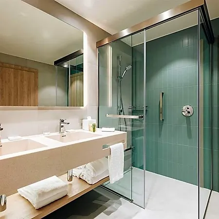 Hyatt Place 4* تالين